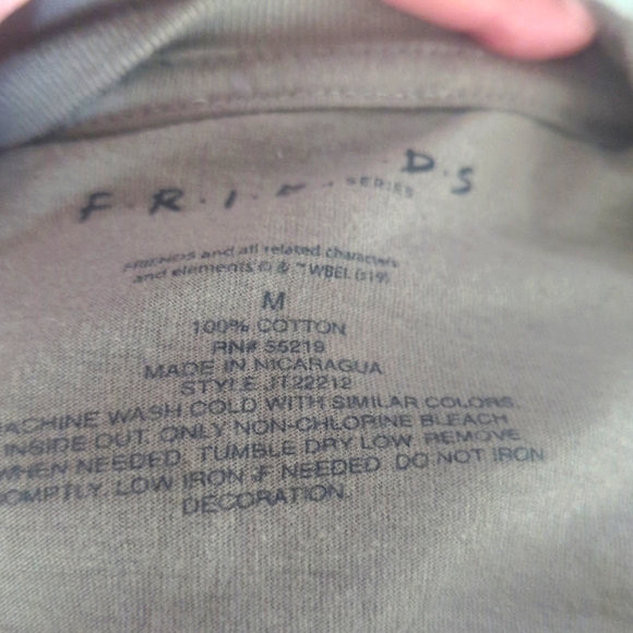 Friends Women's 100% Cotton Tee in Olive Sz. M. - Picture 6 of 6